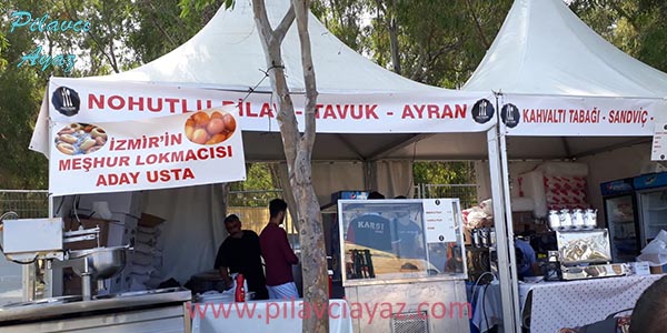 Festival pilavcısı